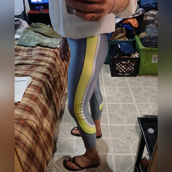 🎈Under Armour🎈BUY 1 GET 1 FREE-ALL LISTINGS🎈Heatgear Compression Leggings M - Picture 10 of 13